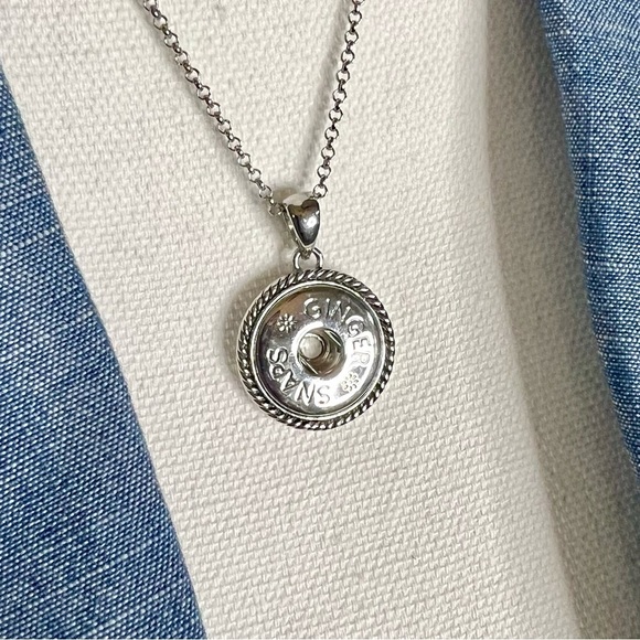 Ginger Snaps Silver & Pink Rose Quartz Gemstone 16” Pendant Necklace Like New - Picture 4 of 8